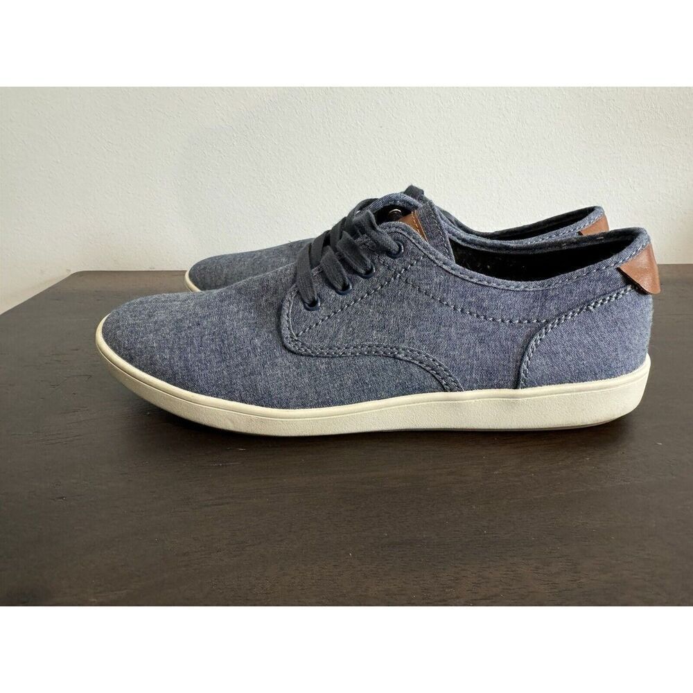 Steve Madden Fenta‎ Blue chambray Sneakers Shoes Men's Size 10.5 Canvas Preppy